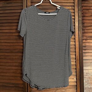 Black and White Striped Short Sleeve Top